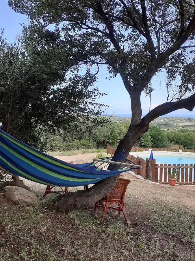 Holiday home Agriturismo Gli Olivastri: Sunny Apartment with Pool and Sea View Aglientu